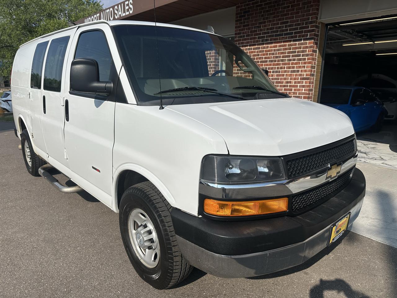 chevrolet express cargo 2019 1GCZGGF16K1364299 image chevrolet express cargo 2019 1GCZGGF16K1364299 image